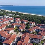 Kings Court - Neptun Park גדנסק
